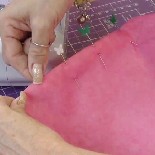 Mochila versátil com náilon amassado ()