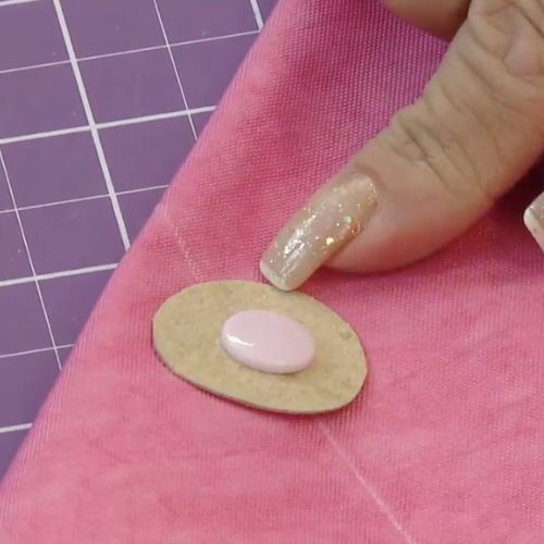 Mochila versátil com náilon amassado ()